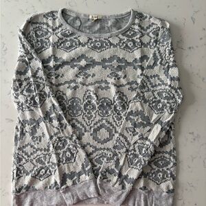 dylan Gray & White Patterned Women's Sweatshirt- Size Large
